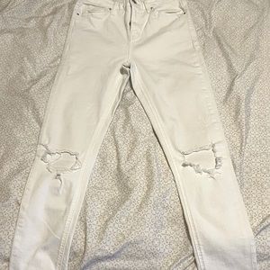 Topshop white distressed skinny jeans size 28